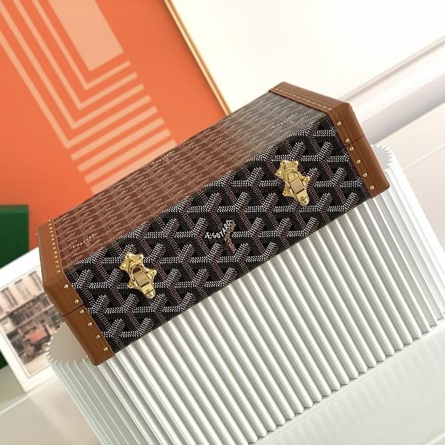 Шкатулка для ювелирных изделий