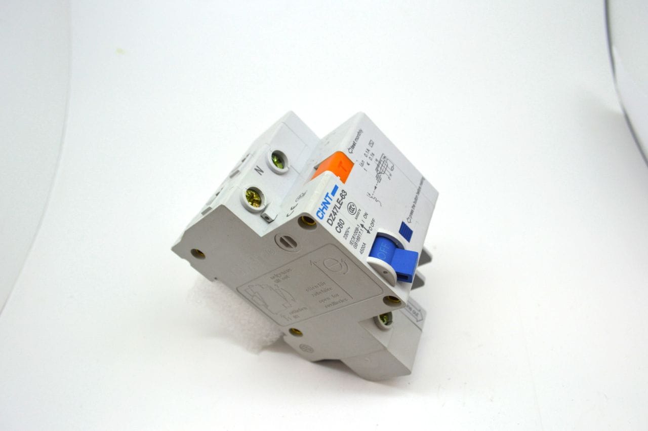 Дифавтомат CHINT DZ47LE-32 6KA 1Р+N 0.3A C25