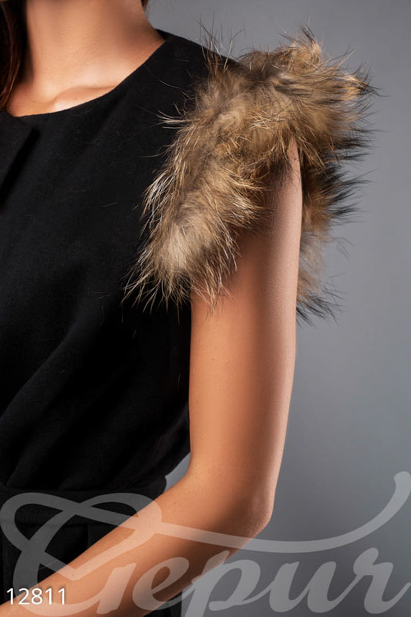 Жилет с меховой отделкой Sugar palms