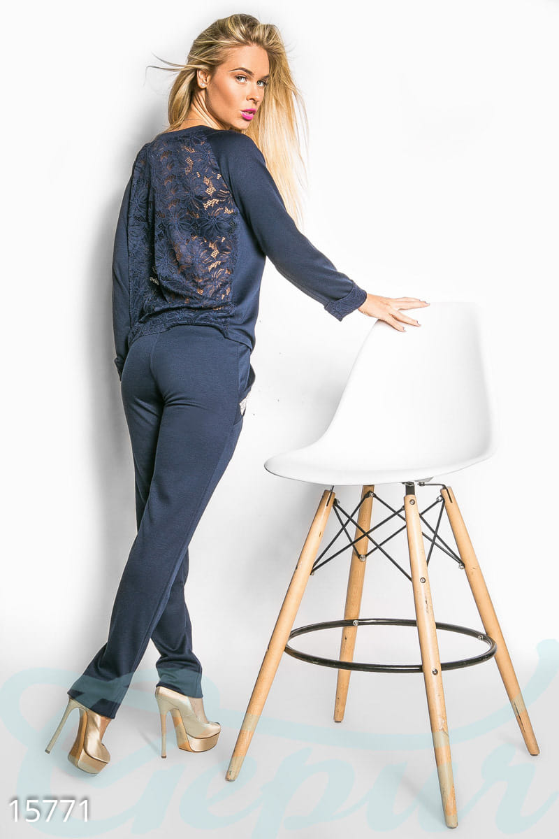 Костюм декорированный камнями Flashlight