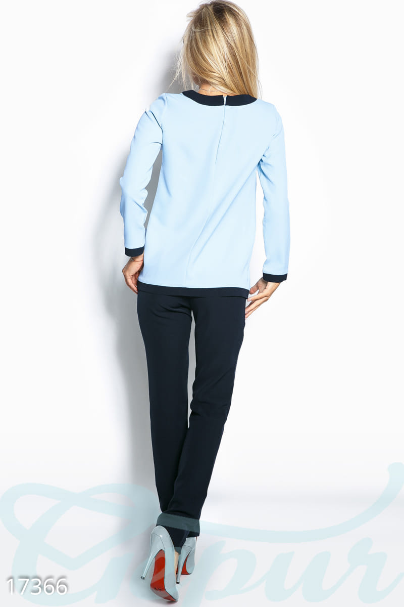 Костюм в деловом стиле Office