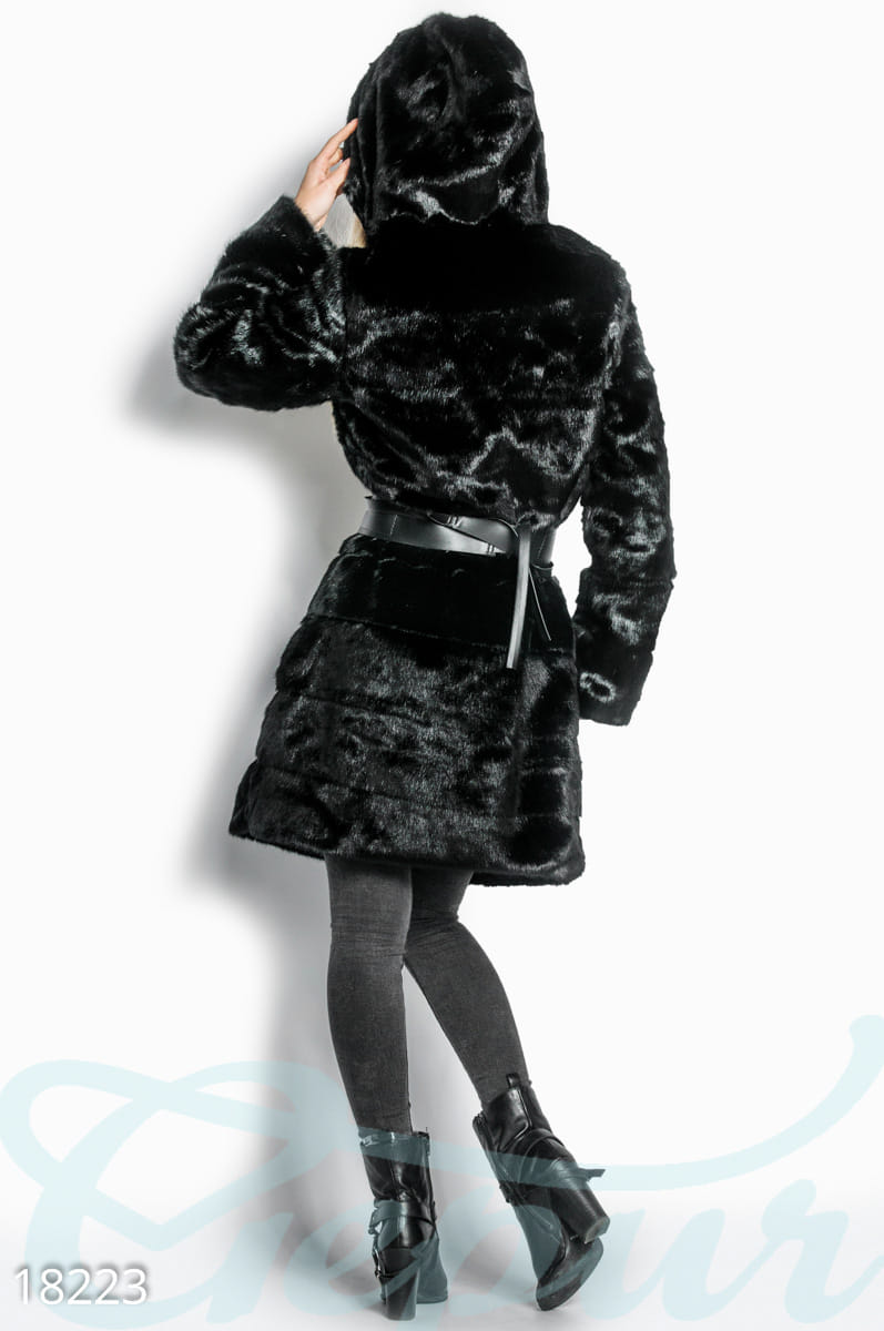Шуба с капюшоном Casual friday