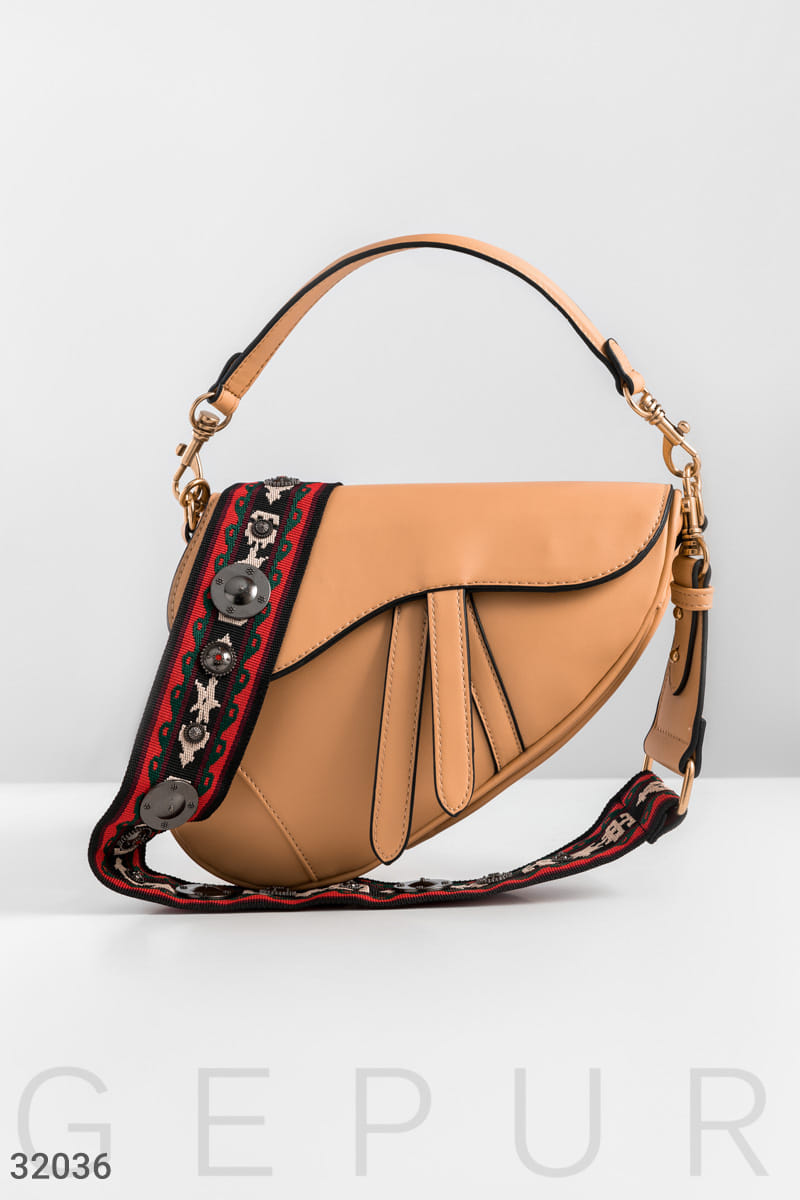 Сумка оригинальной формы This is your time