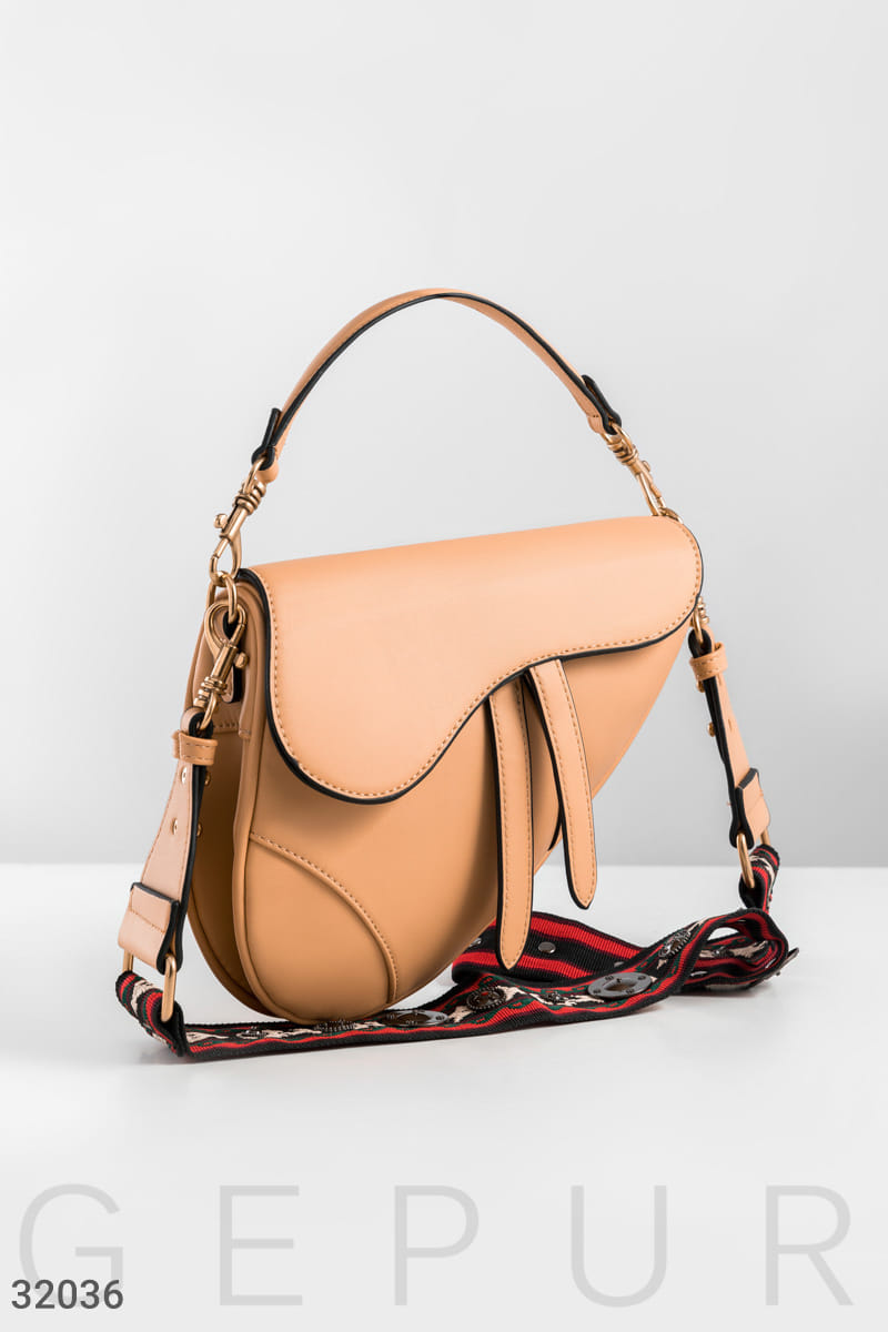 Сумка оригинальной формы This is your time