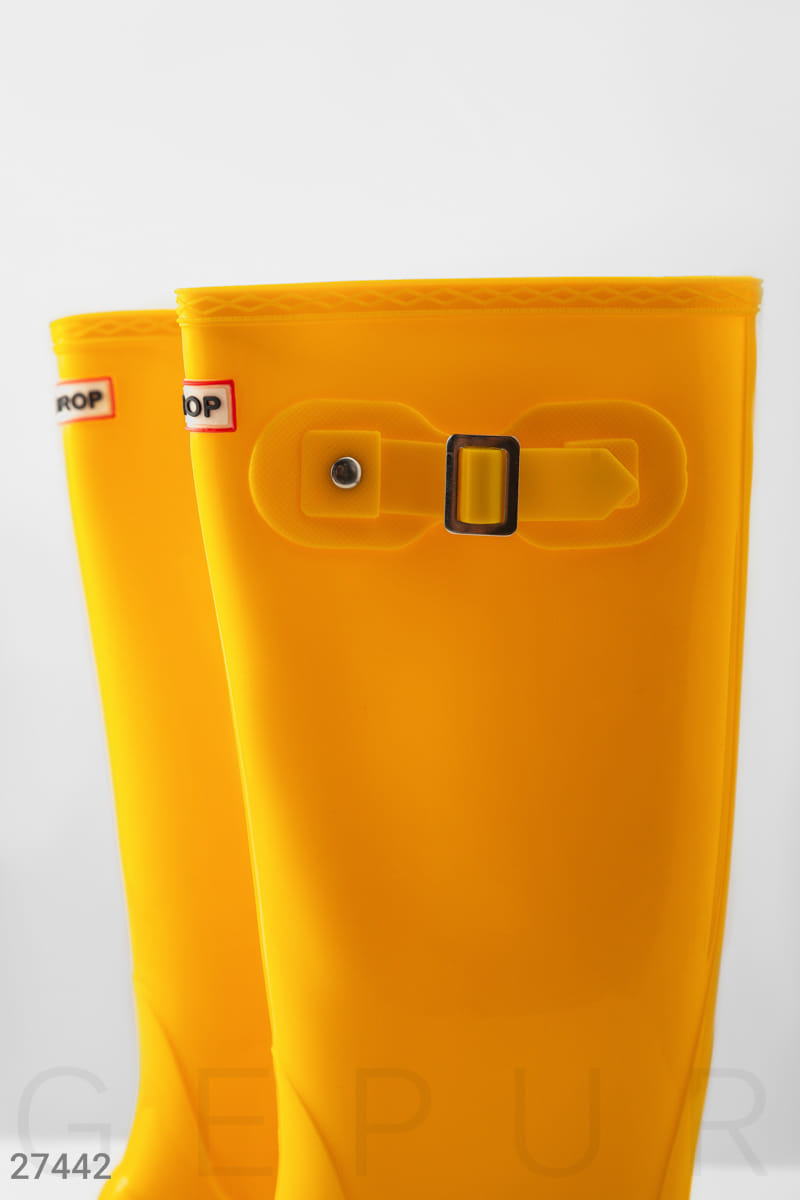 Яркие резиновые сапоги Its raining