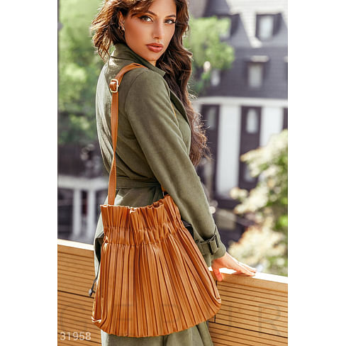 Коричневая стильная сумка Leather trend