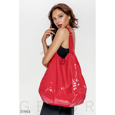 Яркая лаковая сумка Leather trend