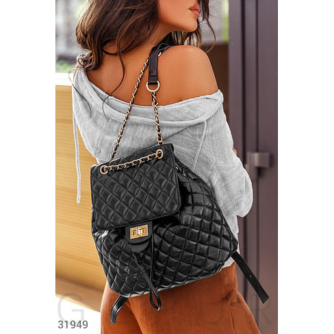 Черный стеганый рюкзак Leather trend