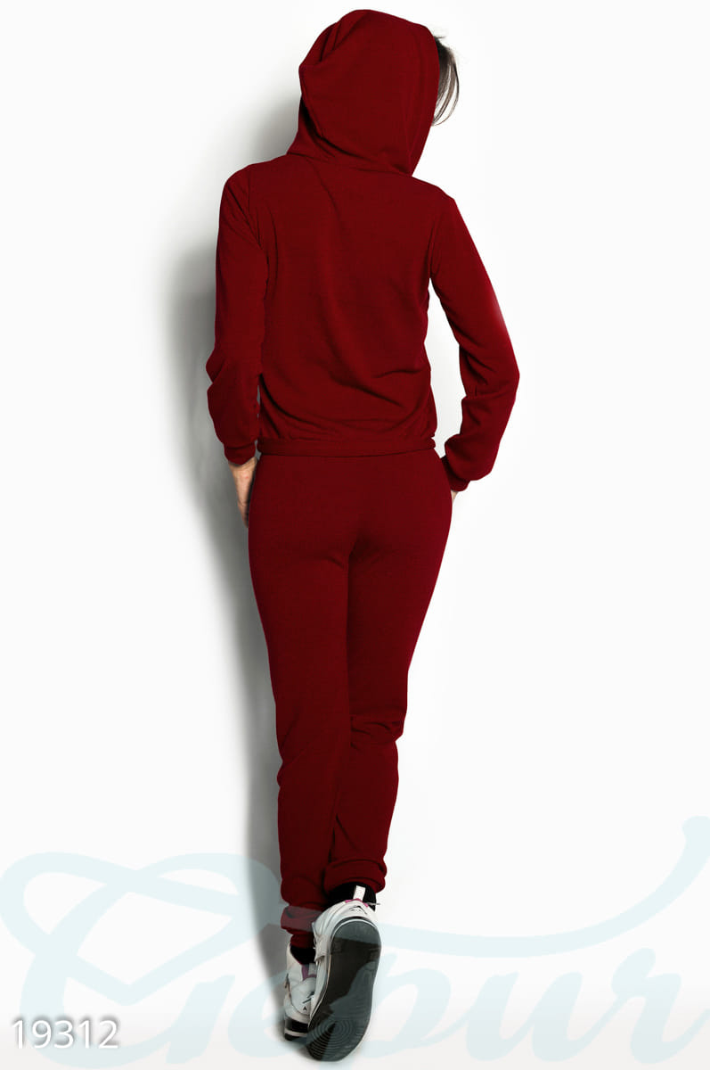 Удобный тренировочный костюм Gentle