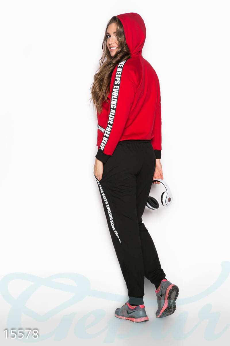 Удобный спортивный костюм Flawless