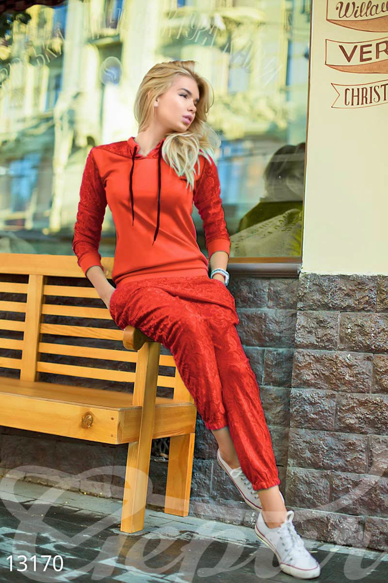 Стильный спортивный костюм Royal