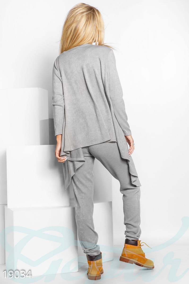 Костюм с комбинезоном New book