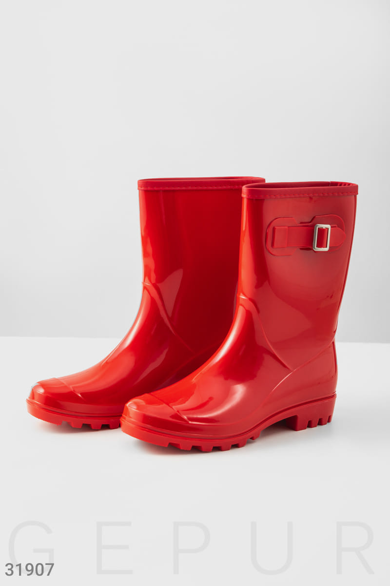 Трендовые красные сапоги Its raining