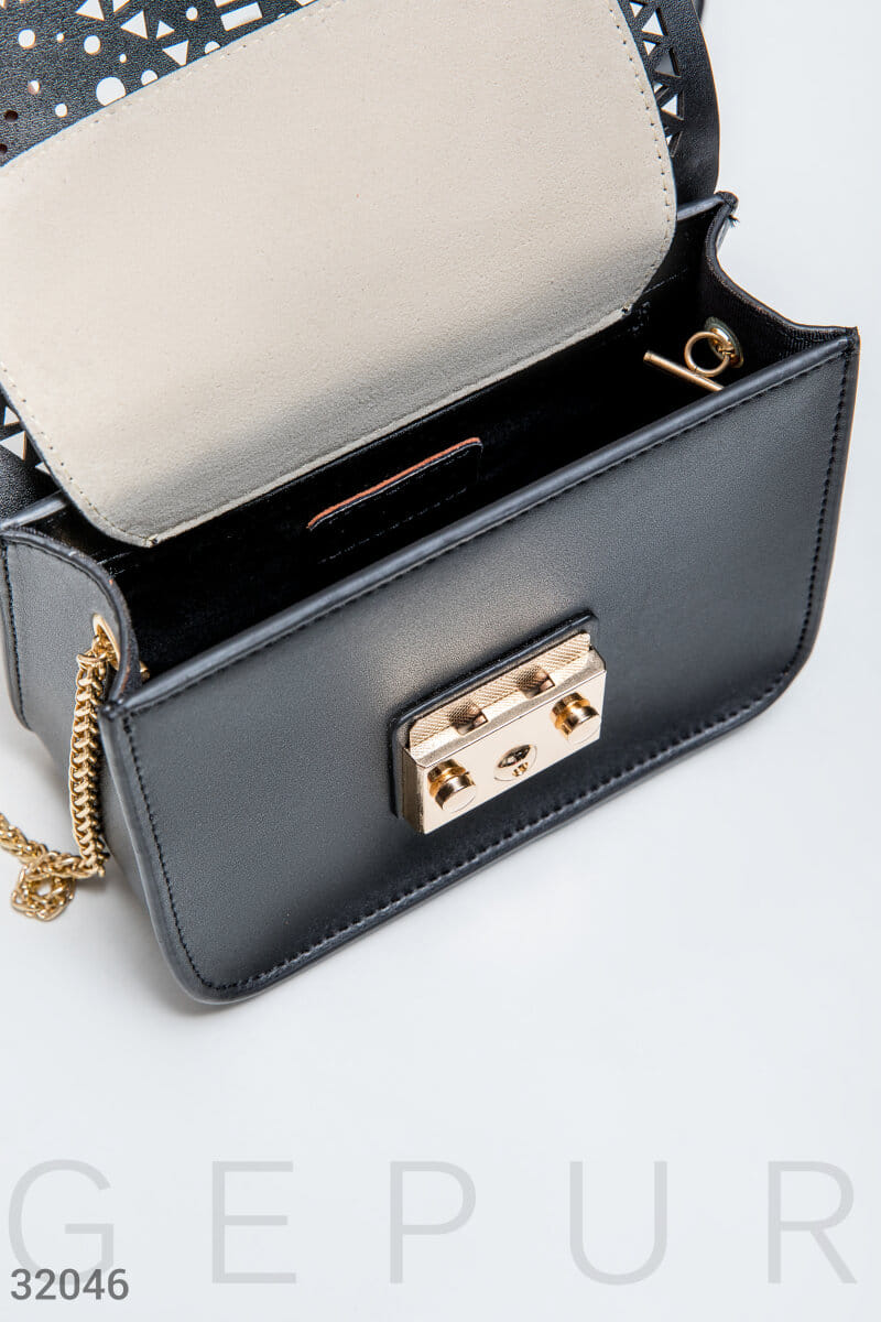 Черная сумка с перфорацией Leather trend