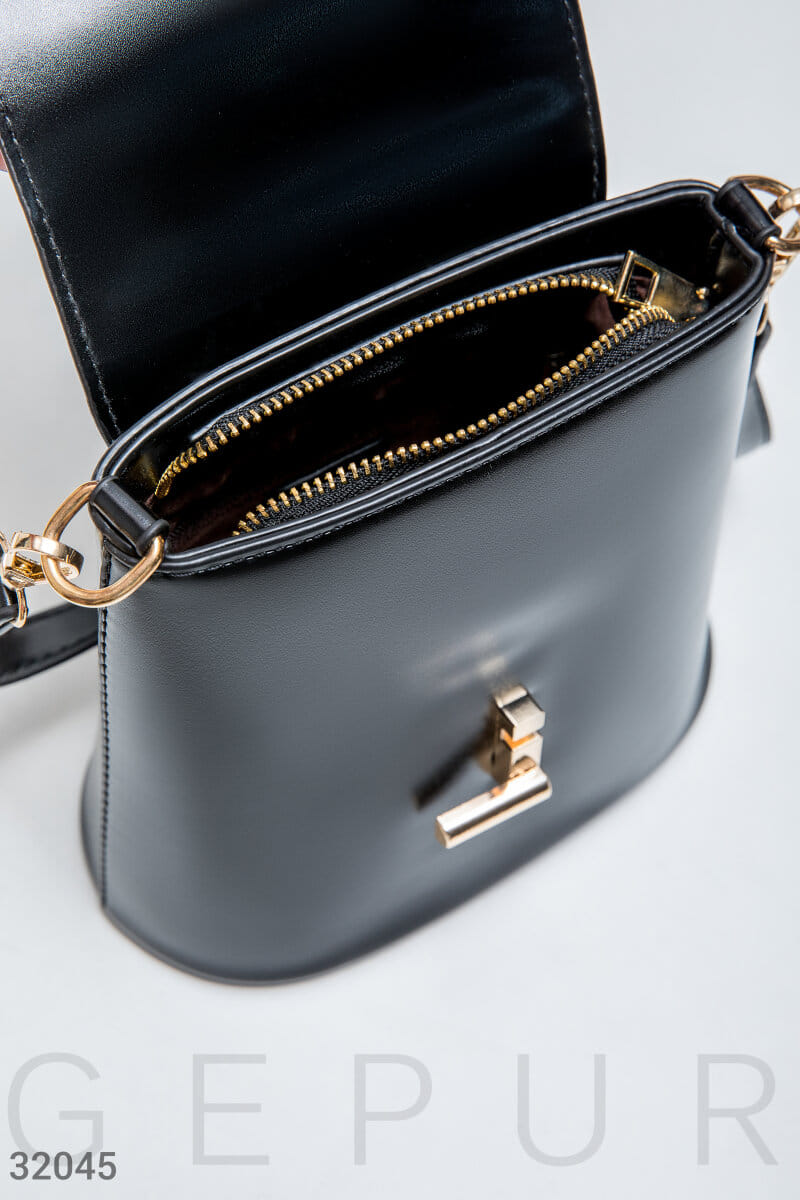 Вертикальная кожаная сумка Leather trend