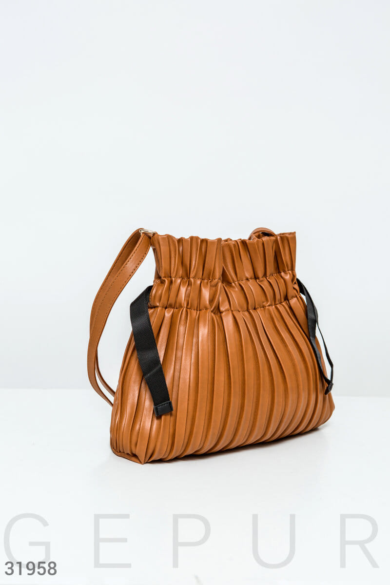 Коричневая стильная сумка Leather trend