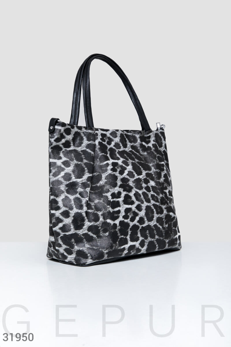 Сумка в хищный принт Leather trend