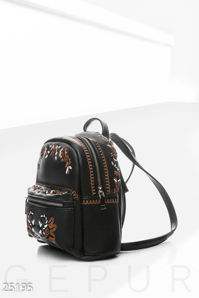 Рюкзак с вышивкой из эко-кожи Essential