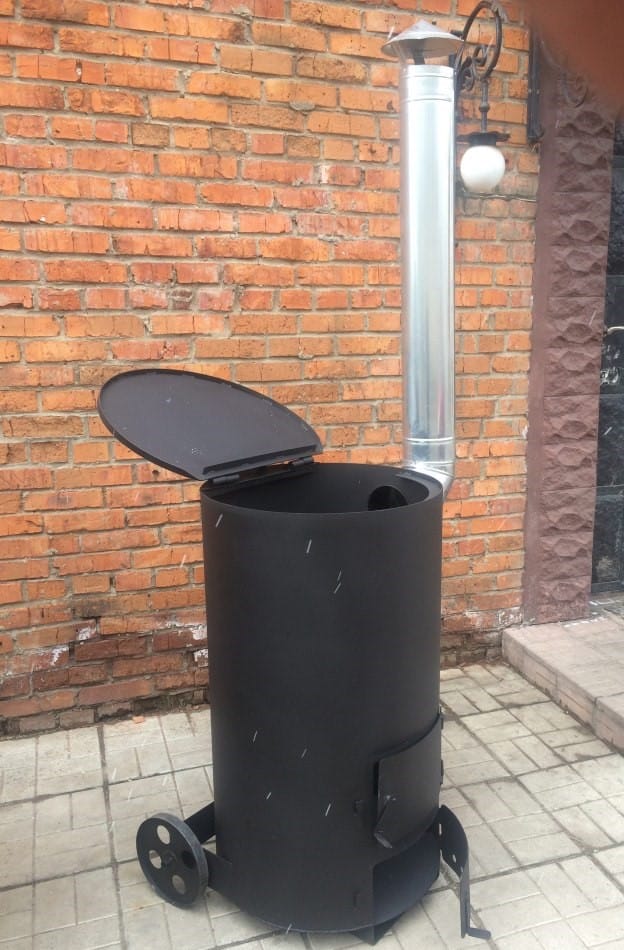 Печь - бочка для сжигания садового мусора "Смуглянка" 260 Л (Pionehr)