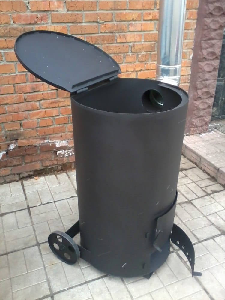 Печь - бочка для сжигания садового мусора "Смуглянка" 260 Л (Pionehr)