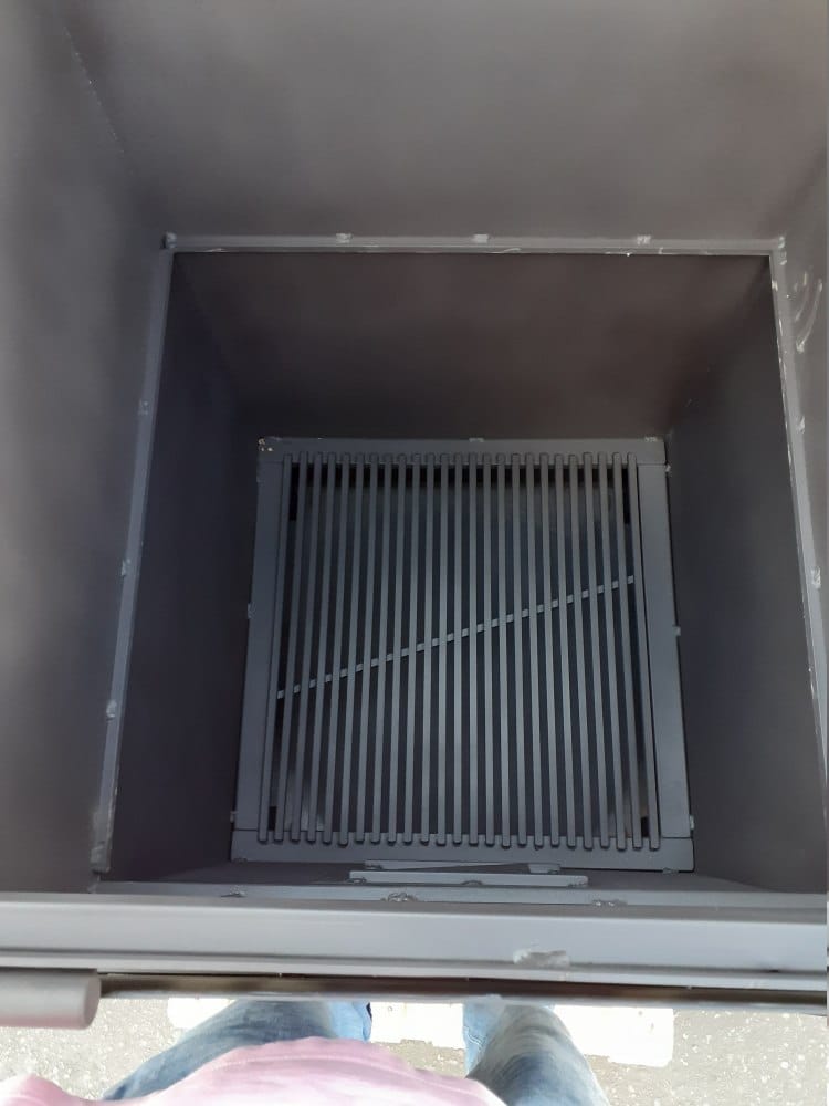 Печь для сжигания садового мусора "Уголек" супер (Pionehr)