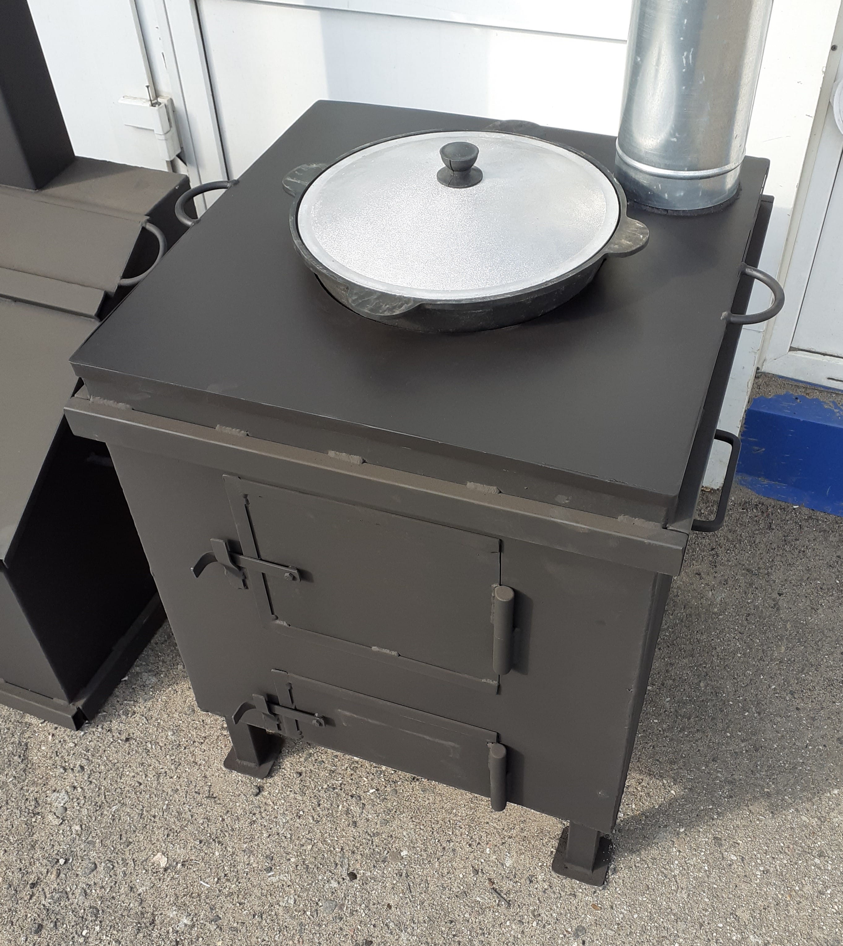 Печь для сжигания садового мусора "Уголек 450" разборная (сталь 3 мм). (Pionehr)