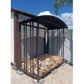 Дровник уличный для дачи КУБ 4,4 Д с сеткой (Pionehr)