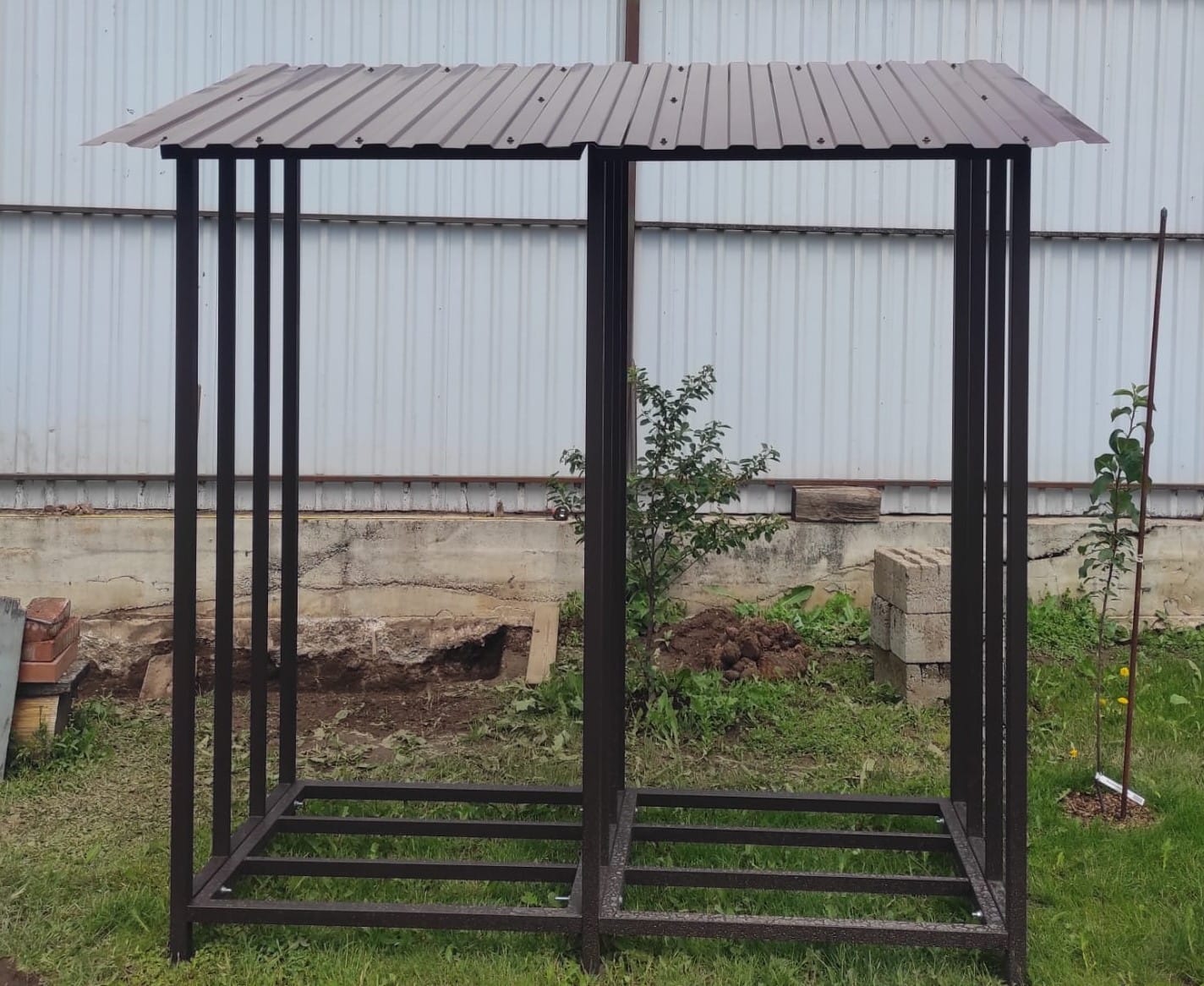 Уличная дровница КУБ 2+2 (Pionehr)