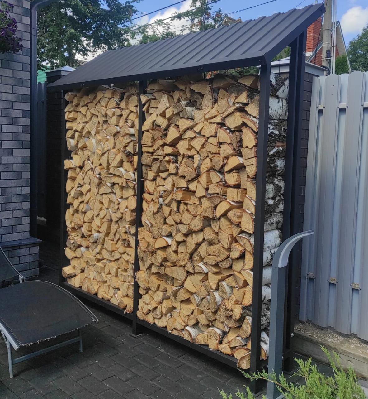 Дровница уличная разборная КУБ-2М с сеткой (Pionehr)