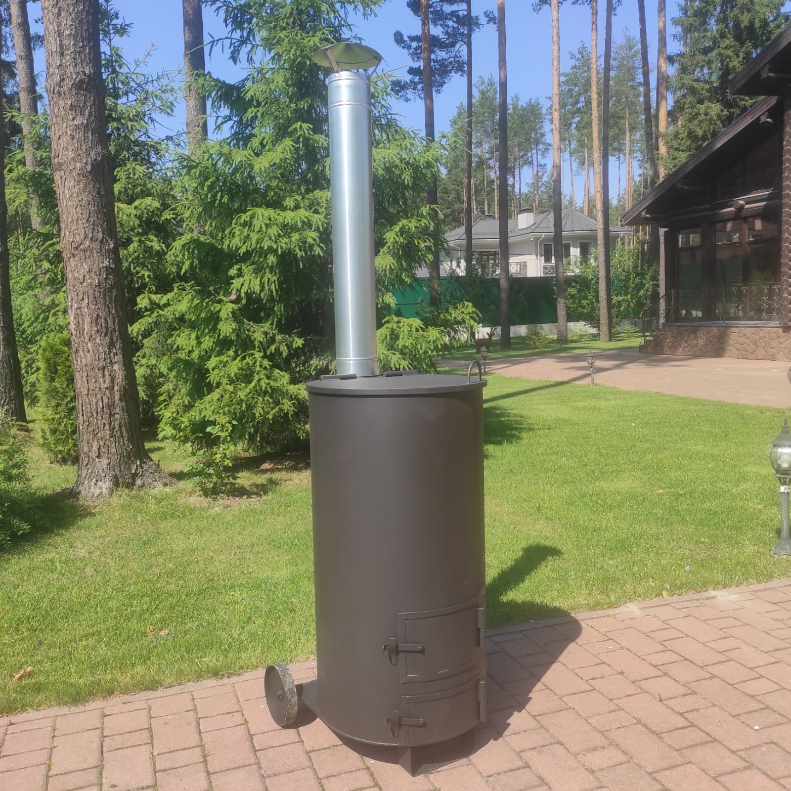 Большая печь - бочка сжигания мусора "Смуглянка" 300 ВП (Pionehr)