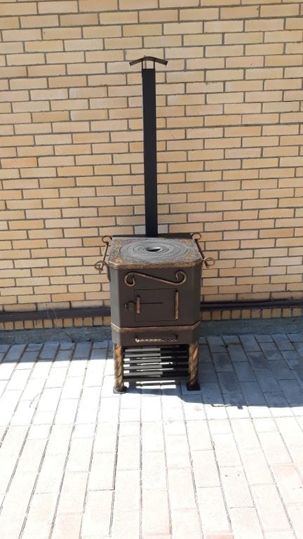 Печь под казан с чугунной плитой