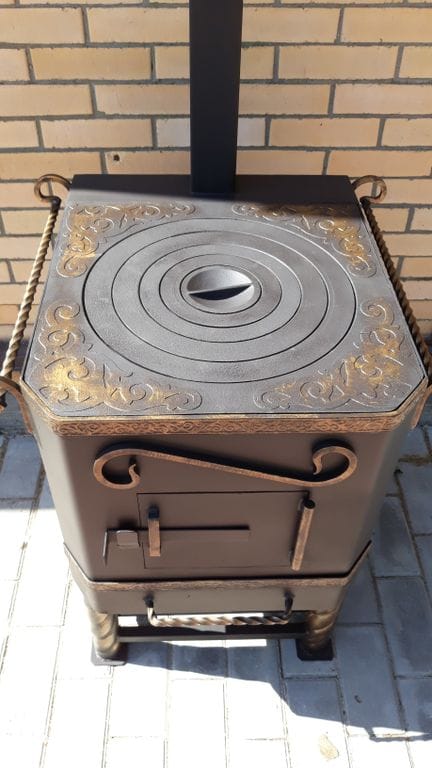 Печь под казан с чугунной плитой