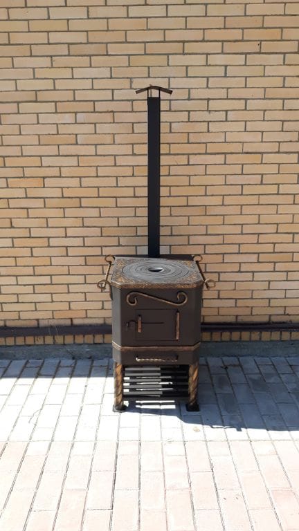 Печь под казан с чугунной плитой