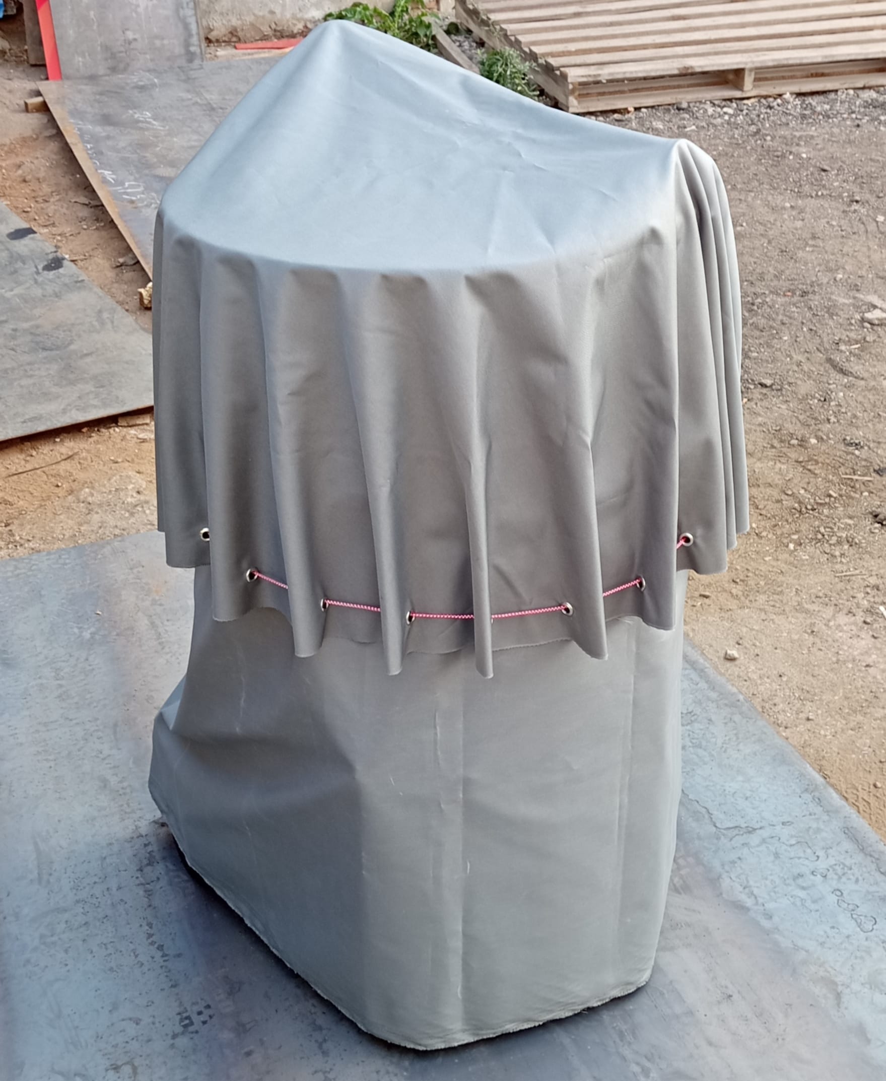 Чехол на печь для сжигания мусора (Pionehr)