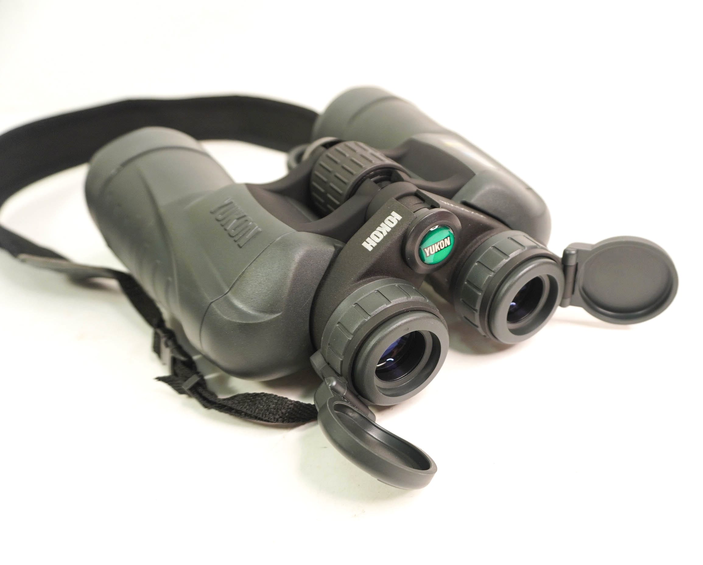 Бинокль призменный Yukon 10x50 WA