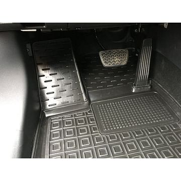 Автомобильные коврики в салон 11746 TOYOTA RAV-4 V (2018>) (hybrid)