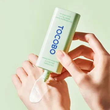 Успокаивающая солнцезащитная сыворотка Tocobo Cica Calming Sun Serum SPF50 50мл