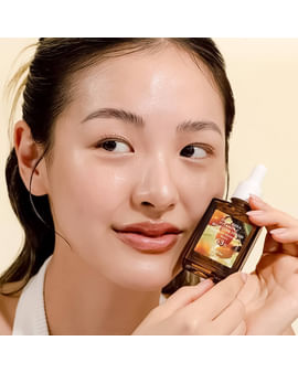 Укрепляющая бустер-сыворотка с облепихой Dr. Althea Vitamin C Boosting Serum 30мл Укрепляющая бустер-сыворотка с облепихой Dr. Althea Vitamin C Boosting Serum 30мл