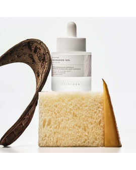 Осветляющая ампула-бустер со спикулами и ниацинамидом SKIN1004 Madagascar Centella Niacinamide 10 Boosting Shot Ampoule 30мл Осветляющая ампула-бустер со спикулами и ниацинамидом SKIN1004 Madagascar Centella Niacinamide 10 Boosting Shot Ampoule 30мл