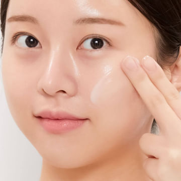 Увлажняющая эссенция с коллагеном и пептидами VT Cosmetics Cica Collagen Essence 30мл