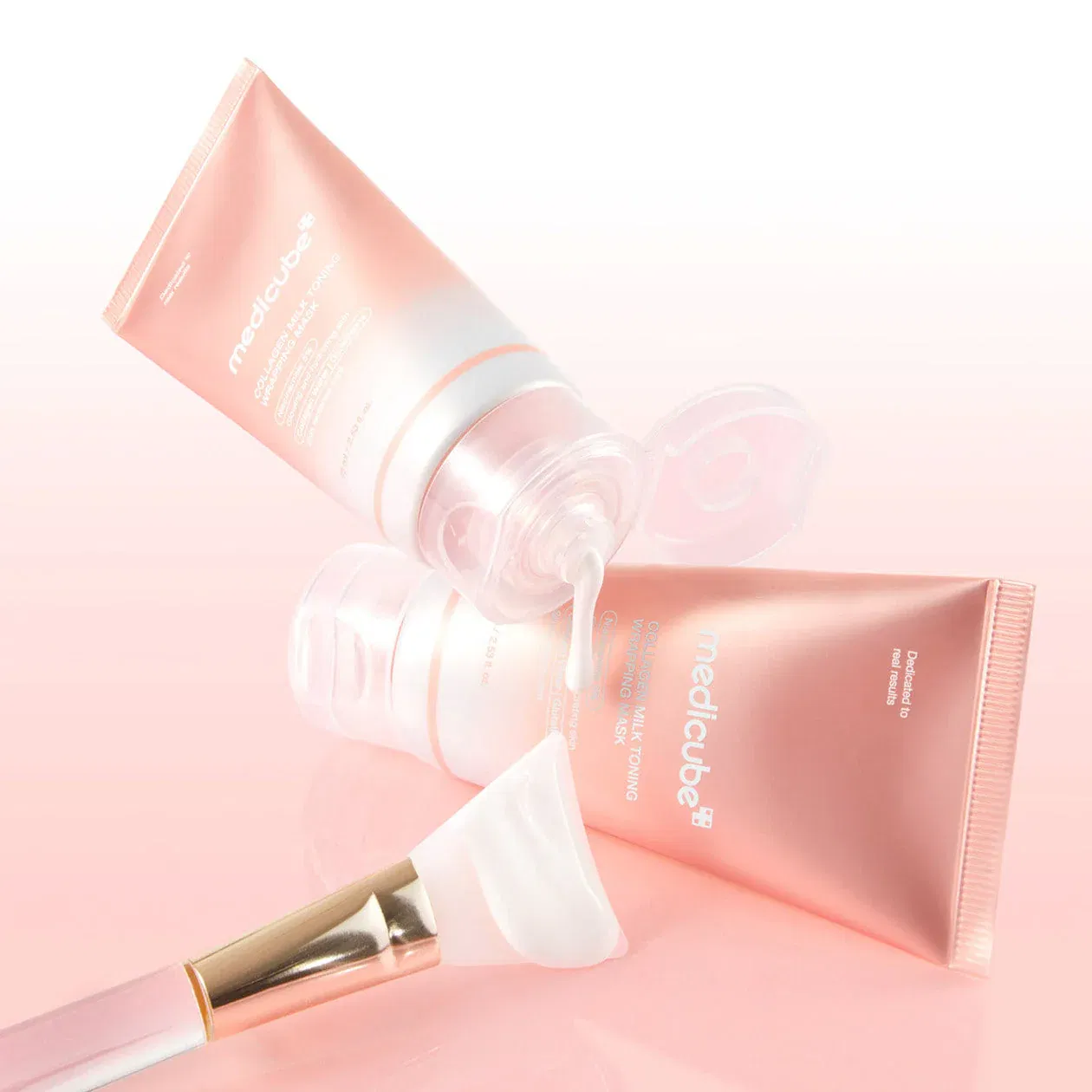 Коллагеновая маска-пленка для сияния кожи Medicube Collagen Milk Toning Wrapping Mask 75мл