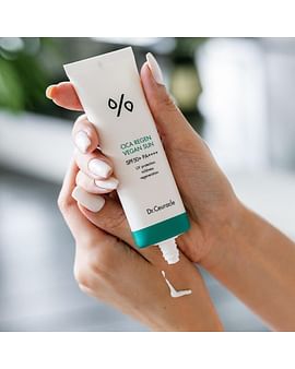 ДО 16.04.26 Солнцезащитный веганский крем с центеллой DR.CEURACLE Cica Regen Vegan Sun SPF50 50 мл ДО 16.04.26 Солнцезащитный веганский крем с центеллой DR.CEURACLE Cica Regen Vegan Sun SPF50 50 мл