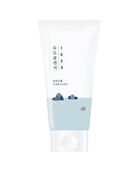 Мягкая пенка для умывания с морской водой Round Lab 1025 Dokdo Cleanser 150ml