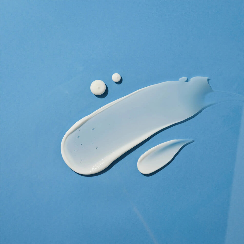 Солнцезащитный крем для проблемной кожи с морской водой Round Lab 1025 Dokdo Sunscreen SPF50 50мл