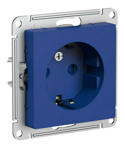 Розетка AtlasDesign с заземлением, со шторками, 16А, механизм Аквамарин Schneider Electric ATN001145