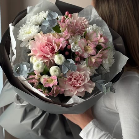 Букет цветов " Ники "