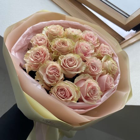 Букет роз Эквадор "Асоль" 60см