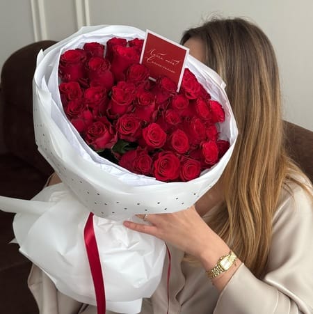 Набор №1 Красные розы(35шт)+мерси+шар+открытка