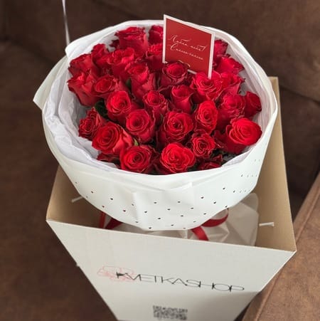 Набор №1 Красные розы(35шт)+мерси+шар+открытка