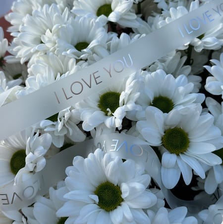 БОКС LOVE хризантем " Солнышко " (15шт)